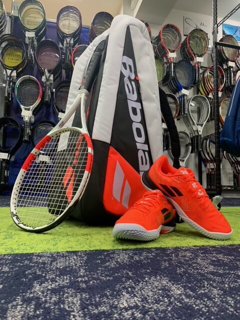 「BABOLAT ラケットバック入荷しました」