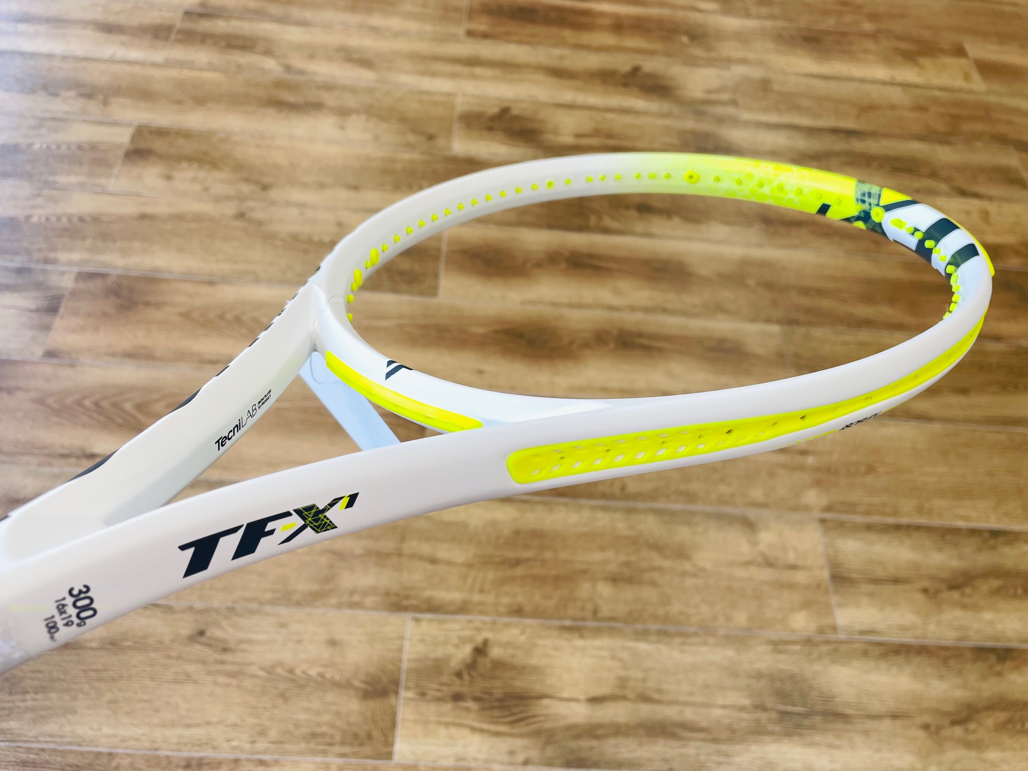 今週のオススメ中古ラケット(The introduction of our rackets)