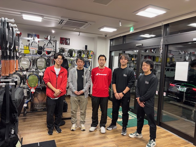 【今年もテニスサポートセンター緑ヶ丘店をご利用くださいましてありがとうございました🎾】