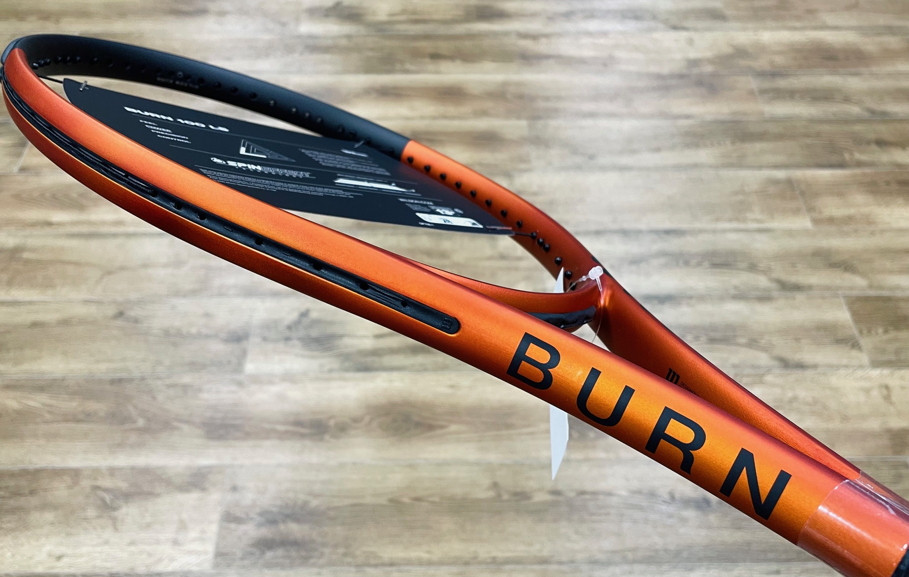 今週のオススメ中古ラケット｛BURN100LS・PURE AERO FO｝(The introduction of our rackets)