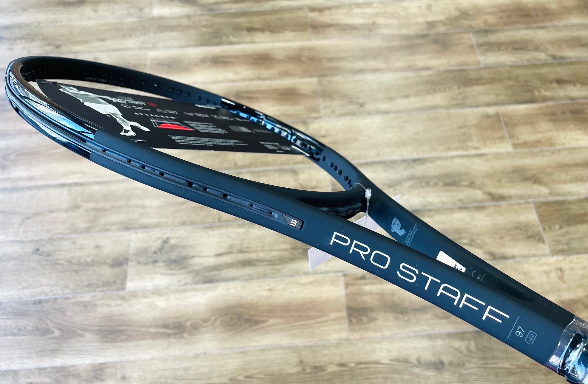 今週のオススメ中古ラケット｛3.0J・PRO STAFF 97｝(The introduction of our rackets)