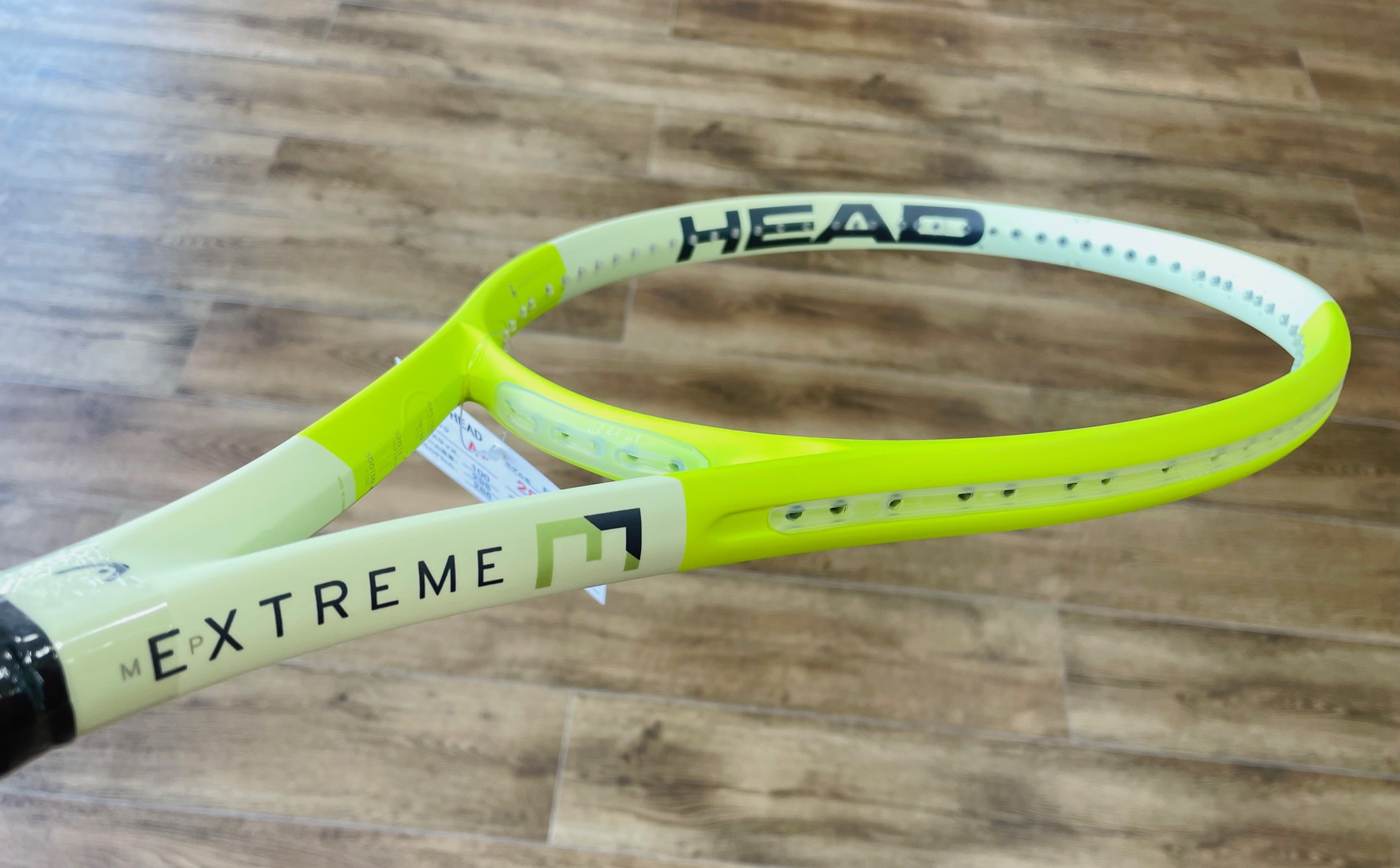 今週のオススメ中古ラケット｛EXTREME MP・REGNA 98｝