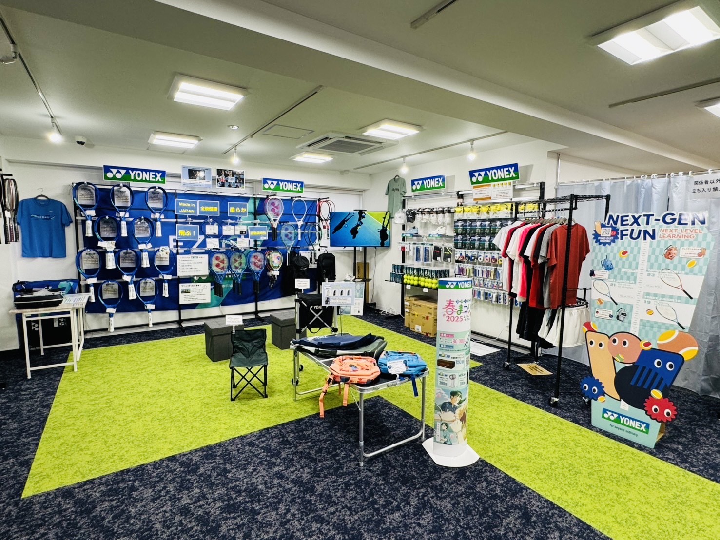 YONEX展 開催中! #YONEX ＃硬式テニス #EZONE