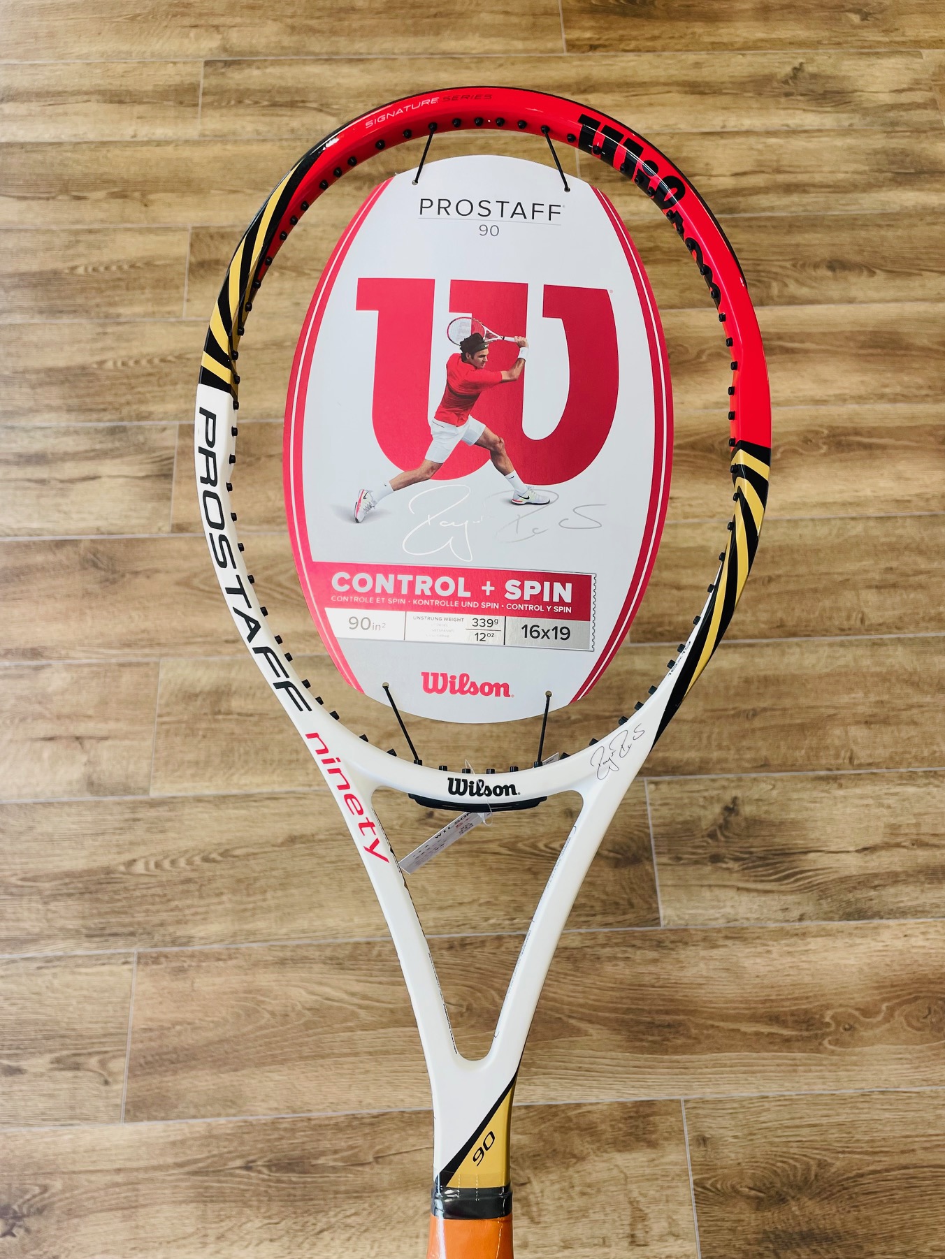 今週のオススメ中古ラケット｛PRO STAFF 90・ULTRA TOUR 97｝(The introduction of our rackets)